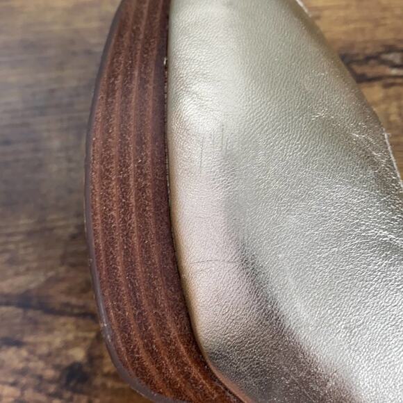 BCBGeneration Gold Metallic ‘Flow’ Peep Toe Heels - Picture 11 of 13